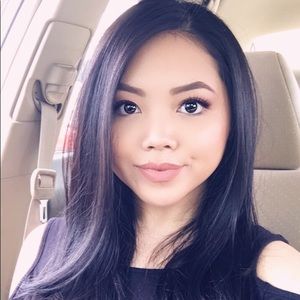 Meet your Posher, Claudia